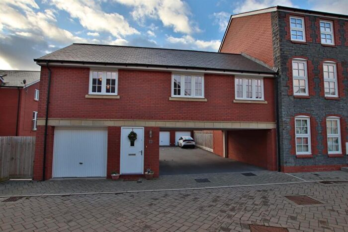 2 Bedroom Coach House To Rent In Bevan Road, Bitton, BS30