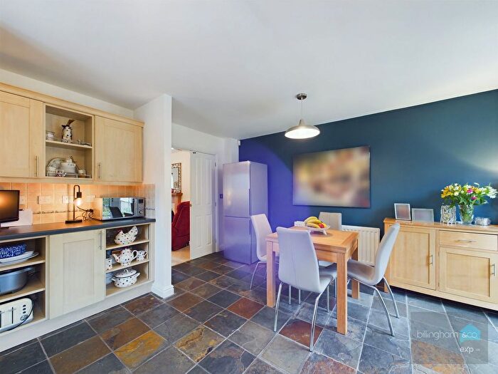 3 Bedroom End Of Terrace House For Sale In Crystal Gardens, Kinver, DY7