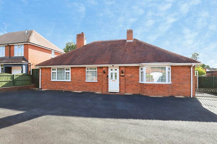 3 Bedroom Detached Bungalow For Sale In Summer Hill Avenue, Kidderminster, DY11