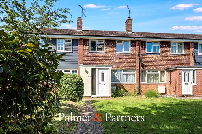 3 Bedroom Terraced House For Sale In Linnet Drive, Chelmsford, Essex, CM2