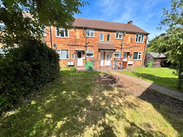 1 Bedroom Maisonette To Rent In Great Slades, Potters Bar, EN6