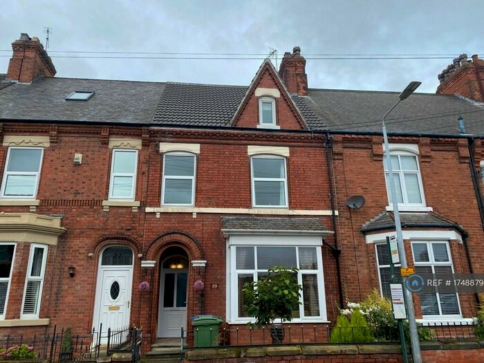 6 Bedroom Terraced House To Rent In Clifton Gardens, Goole, DN14