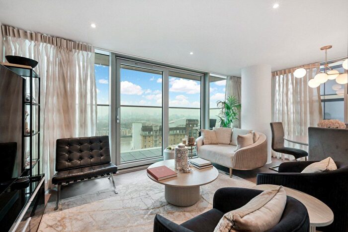 2 Bedroom Flat To Rent In Marsh Wall, London, E14