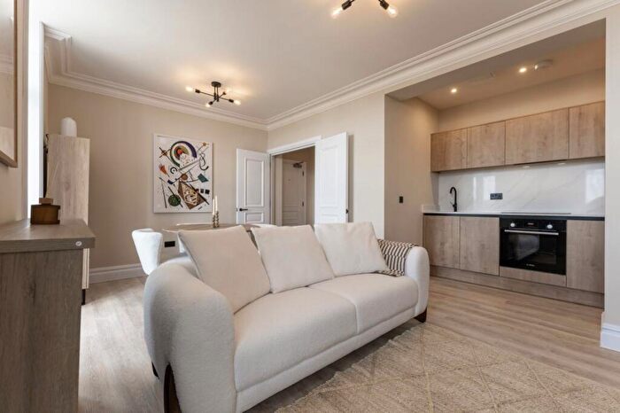 1 Bedroom Flat To Rent In Albion Place, Ramsgate, CT11