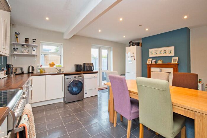 2 Bedroom Semi-Detached House For Sale In Heritage Road, Folkestone, CT20