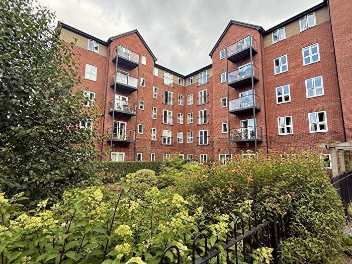 1 Bedroom Flat For Sale In The Folds, Romiley, SK6