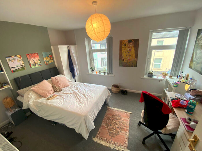 5 Bedroom Terraced House To Rent In Rhymney Street, Cardiff, CF24