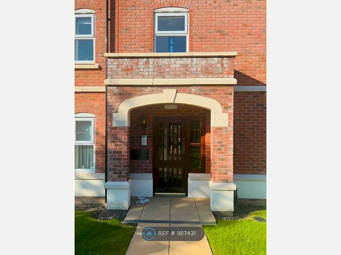 2 Bedroom Flat To Rent In St. Francis Drive, Birmingham, B30