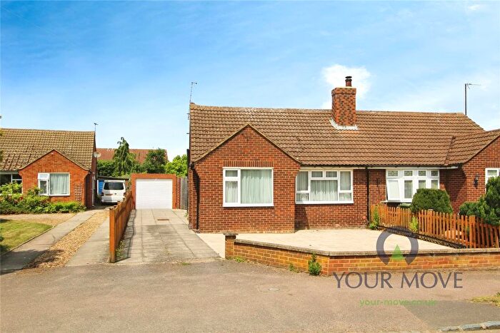 2 Bedroom Bungalow For Sale In High Street, Houghton Conquest, Bedford, Bedfordshire, MK45