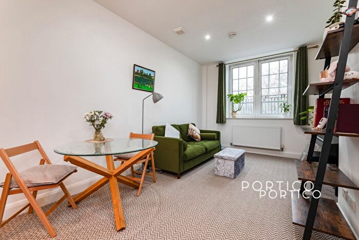 1 Bedroom Flat To Rent In Broadway, London, E15