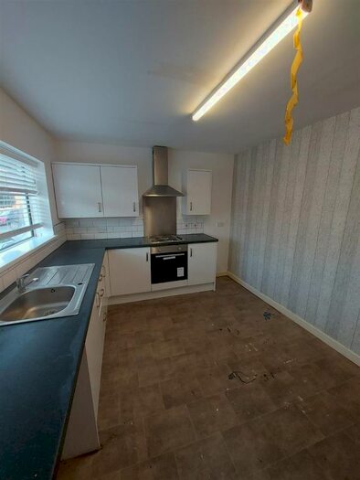 2 Bedroom Property To Rent In Houldsworth Drive, Fegg Hayes, Stoke-On-Trent, ST6