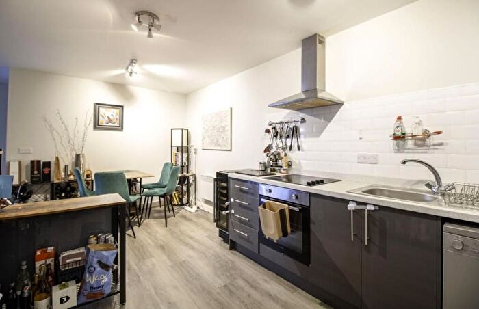 2 Bedroom Flat To Rent In Lewisham High Street, London, SE13