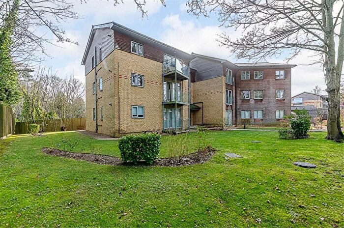 2 Bedroom Flat To Rent In Second Floor Flat, Optima Court, Brighton Road, Coulsdon, CR5