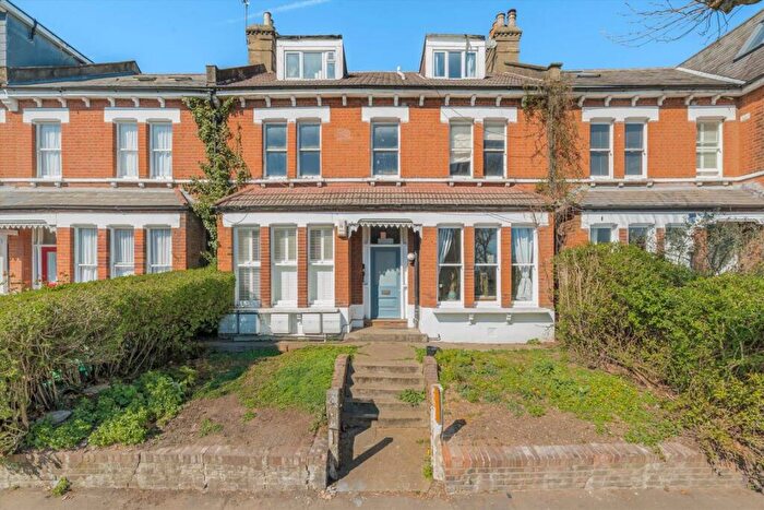 1 Bedroom Flat For Sale In Stapleton Hall Road, London, N4