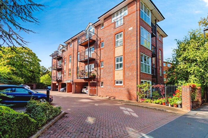 1 Bedroom Flat For Sale In Oakley Road, Southampton, SO16