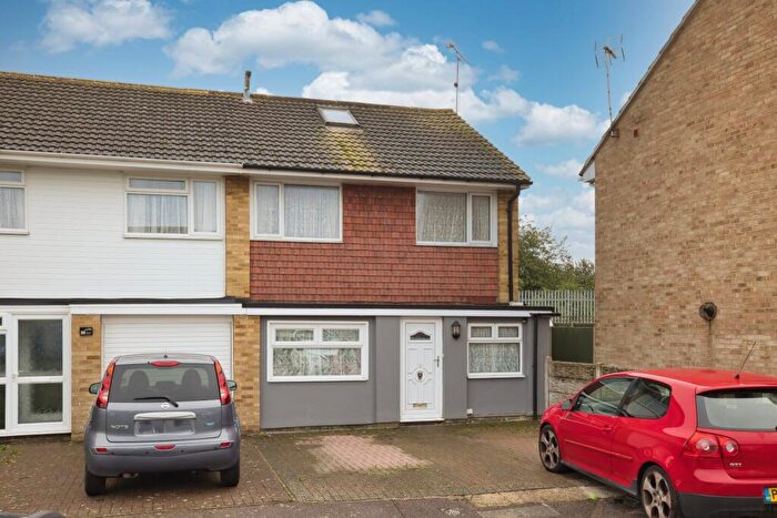 4 Bedroom Semi-Detached House For Sale In Telham Avenue, Ramsgate, CT12