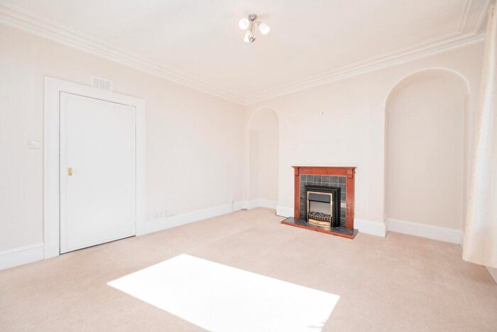 1 Bedroom Flat For Sale In Chestnut Row, Aberdeen, Aberdeen, AB25