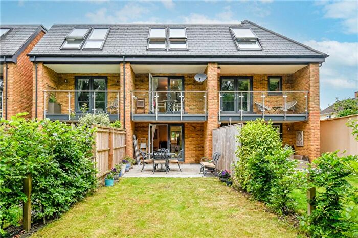 3 Bedroom Terraced House For Sale In London Road, Devizes, Wiltshire, SN10