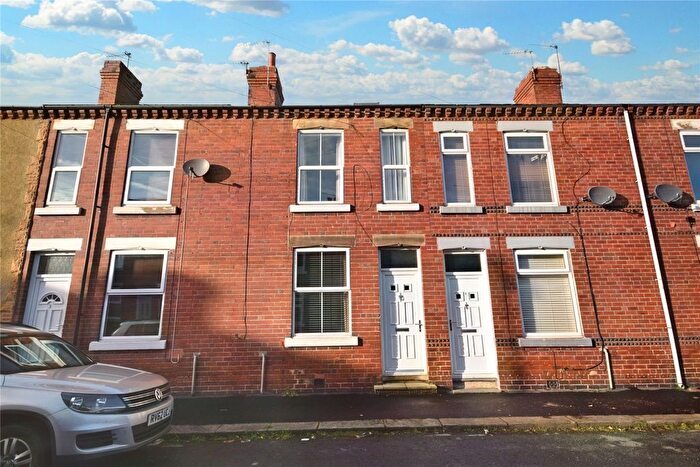 2 Bedroom Terraced House To Rent In Elizabeth Street, Wakefield, West Yorkshire, WF1