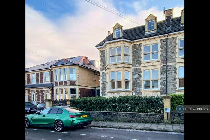 3 Bedroom Flat To Rent In Iddesleigh Road, Bristol, BS6