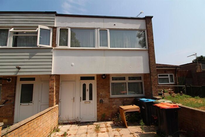 3 Bedroom Terraced House To Rent In Buttermere Close, Bletchley, Milton Keynes, MK2