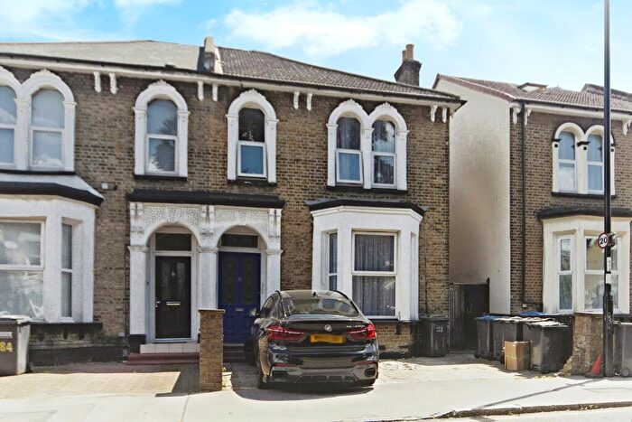 1 Bedroom Flat For Sale In Oakfield Road, Croydon, CR0