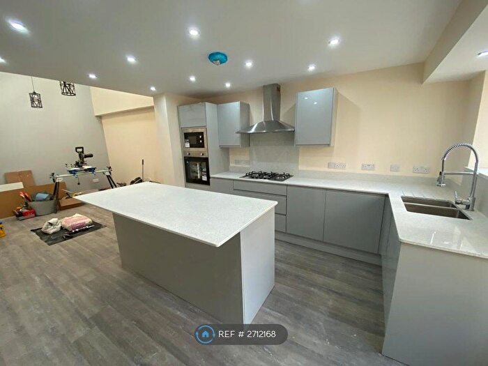 3 Bedroom Flat To Rent In Comberton Terrace, Kidderminster, DY10