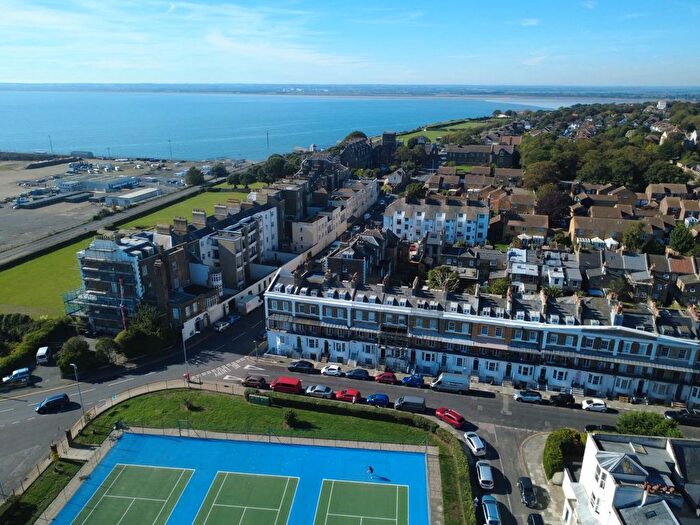 1 Bedroom Flat For Sale In Royal Road, Ramsgate, CT11