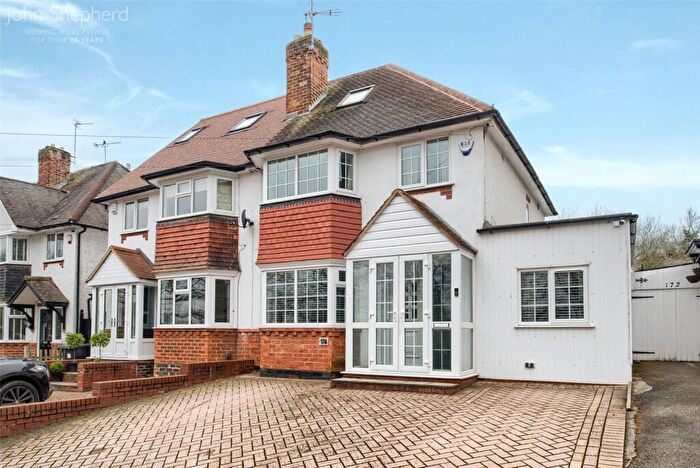 3 Bedroom Semi Detached House For Sale In Widney Manor Road, Solihull, West Midlands, B91