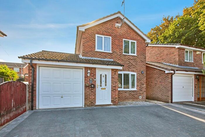 3 Bedroom Detached House For Sale In Corbel Close, Oakwood, Derby, Derbyshire, DE21