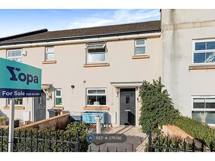 3 Bedroom Terraced House To Rent In Oak Leaze, Patchway, Bristol, BS34