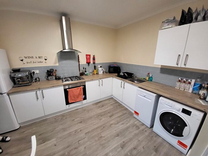 2 Bedroom Apartment To Rent In Eslington Terrace, Newcastle Upon Tyne, NE2