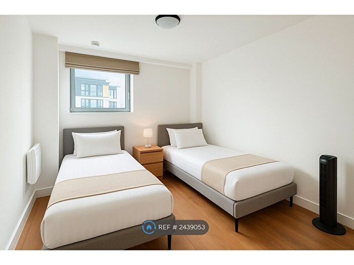 2 Bedroom Flat To Rent In Golate Street, Cardiff, CF10