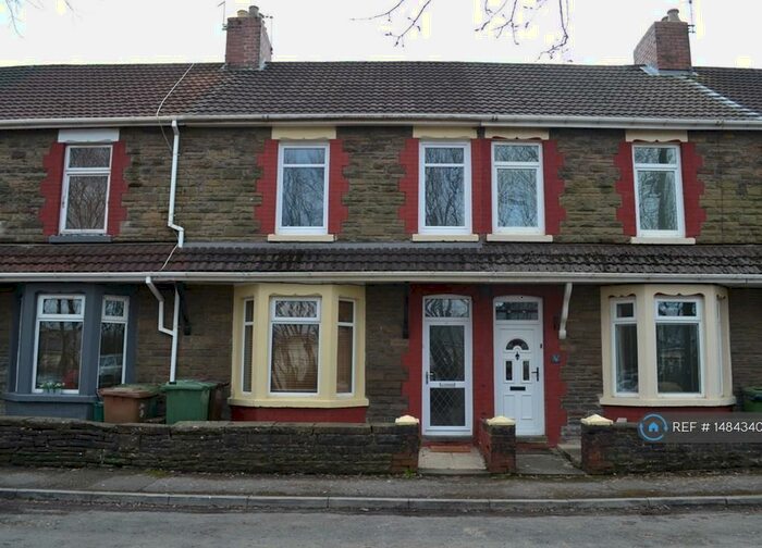 3 Bedroom Terraced House To Rent In Railway Terrace, Caerphilly, CF83