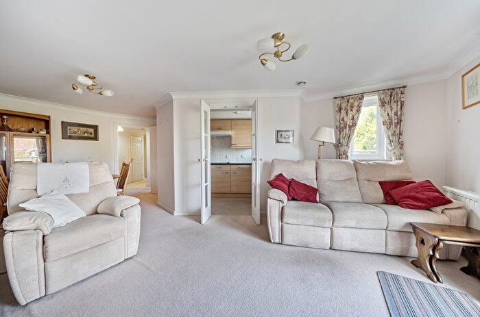 2 Bedroom Flat For Sale In Fisher Street, Paignton, Devon, TQ4