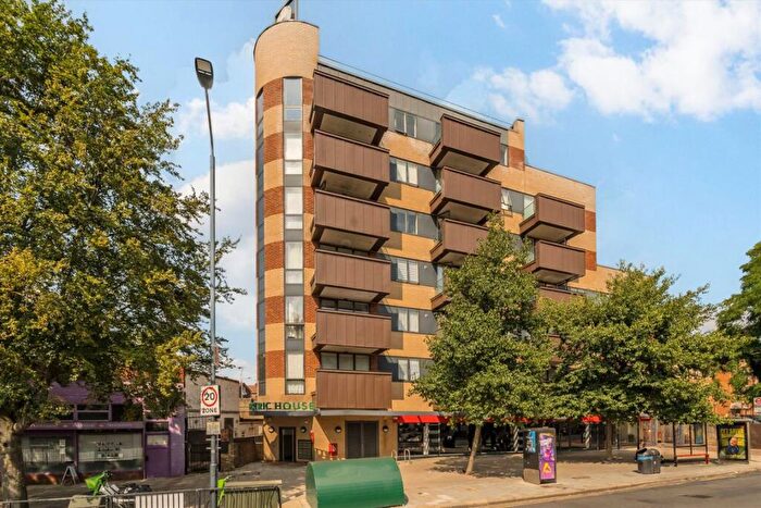 1 Bedroom Flat For Sale In Willesden Lane, Willesden, NW2