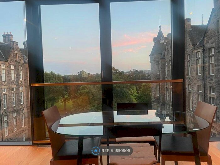 2 Bedroom Flat To Rent In Simpson Loan, Edinburgh, EH3