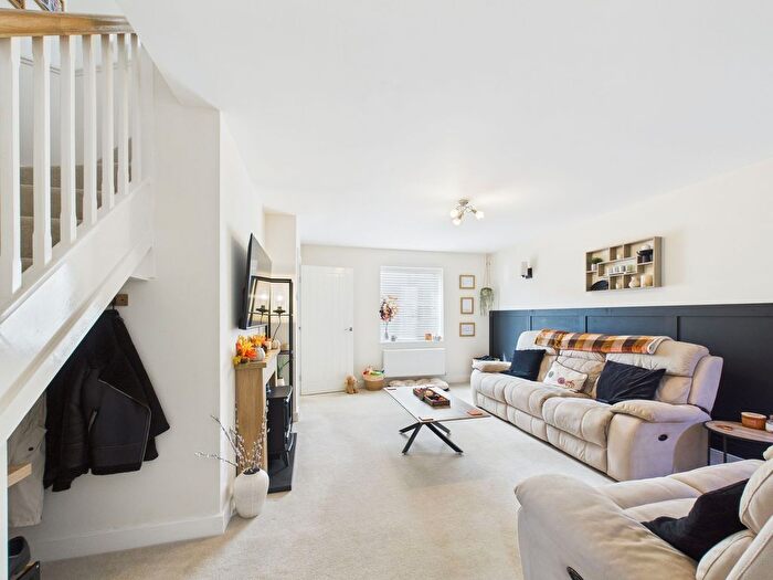 3 Bedroom Semi-detached House For Sale In Old Abbey Farm Road, Crowland, PE6