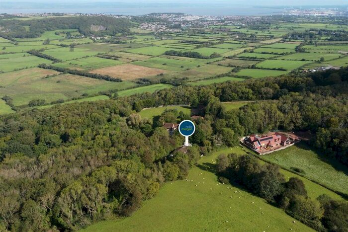 3 Bedroom Detached House For Sale In Cadbury Camp Lane, BS20