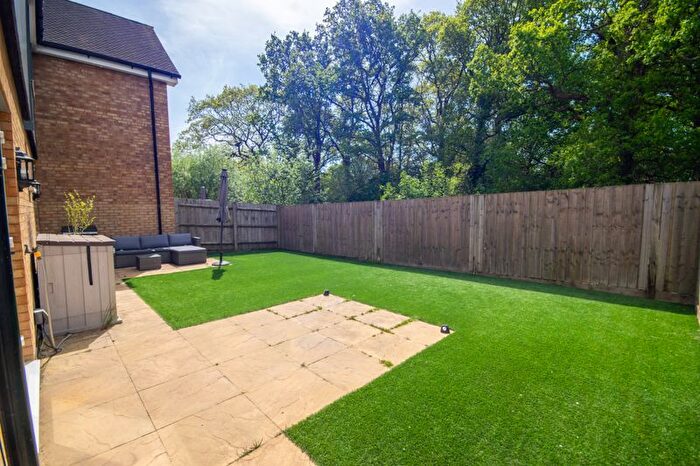 3 Bedroom Semi-Detached House For Sale In Woodpecker View, Crowborough, TN6