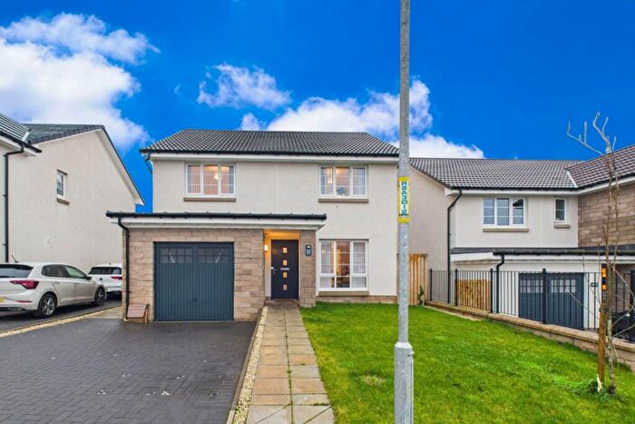 4 Bedroom Detached House For Sale In Windsor Drive, Glenmavis, Airdrie, ML6