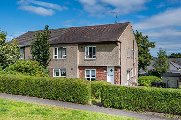 3 Bedroom Flat For Sale In Carmunnock Road, Glasgow, G44