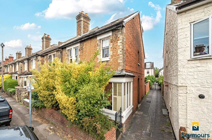 4 Bedroom Semi-Detached House For Sale In Artillery Road, Guildford, GU1