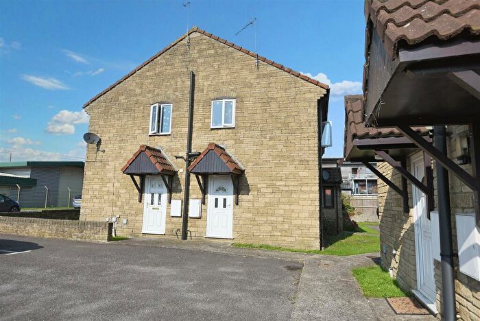 1 Bedroom Flat For Sale In New Road, Gillingham, SP8