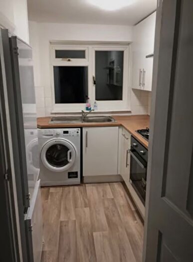 3 Bedroom Maisonette To Rent In Baring Close, Baring Road, London, SE12