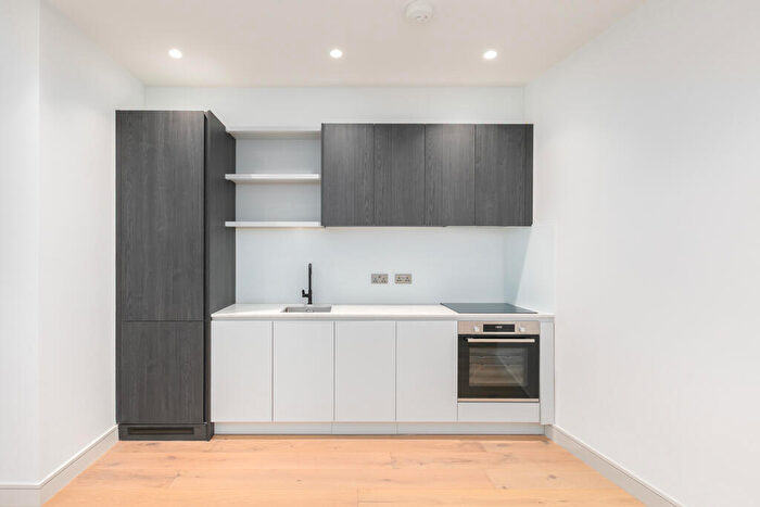 1 Bedroom Flat To Rent In Hoxton Street, Hackney, London, N1