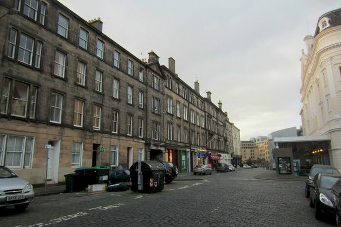 2 Bedroom Flat To Rent In Grindlay Street, Tollcross, Edinburgh, EH3