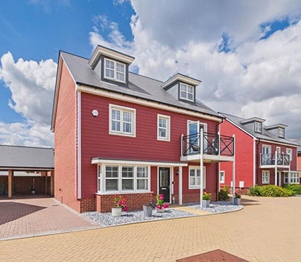 5 Bedroom Detached House For Sale In Whinchat Close, Finberry, Ashford, TN25