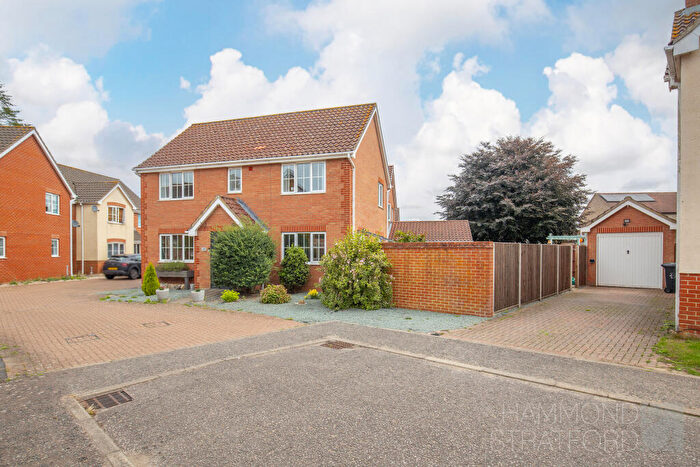 4 Bedroom Detached House For Sale In Varrick Way, Attleborough, NR17