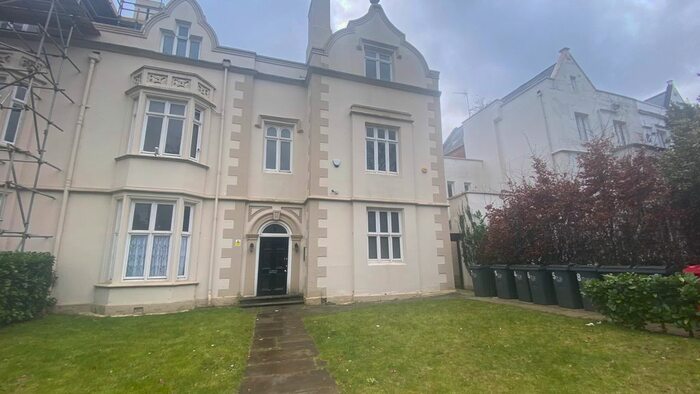 2 Bedroom Flat To Rent In Spencer Parade, Northampton, NN1